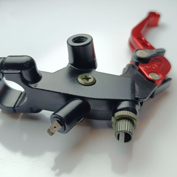 کتی کلاچ و ترمز موتور سیکلت وارون مدل پمپ دار کد B-8-RD بسته 2 عددی